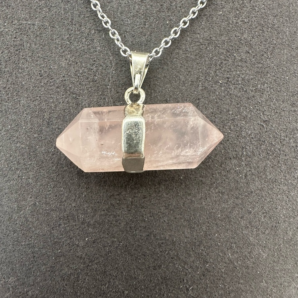Double Terminated Rose Quartz Pendant on Silver Box Chain - Picture 4 of 8
